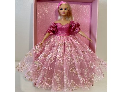 Barbie v plesových šatech s motýlky