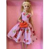 Barbie v květinových šatech