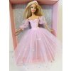 Barbie v plesových šatech s květy