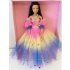 Barbie v duhových šatech s hvězdami
