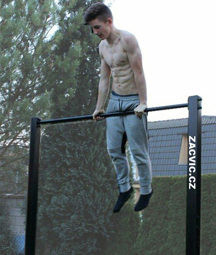 Jak na striktní shyb (Strict Body Pull Up)