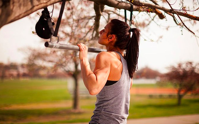 Vyraz ven, zavěs a MAKEJ!