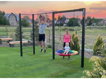 houpačka na zahradu