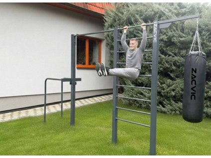 Venkovní hrazda s žebřinami a bradla + držák