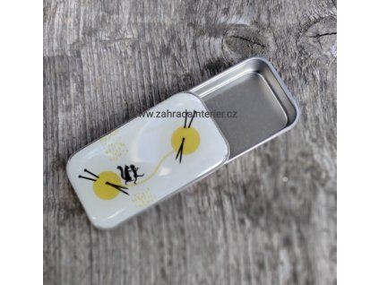 Plechová krabička FireflyNotes klubka 6 cm x 3,5 cm