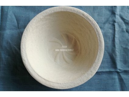 Forma kulatá z dřevité celulózy na kynutí chleba 750  g spirála