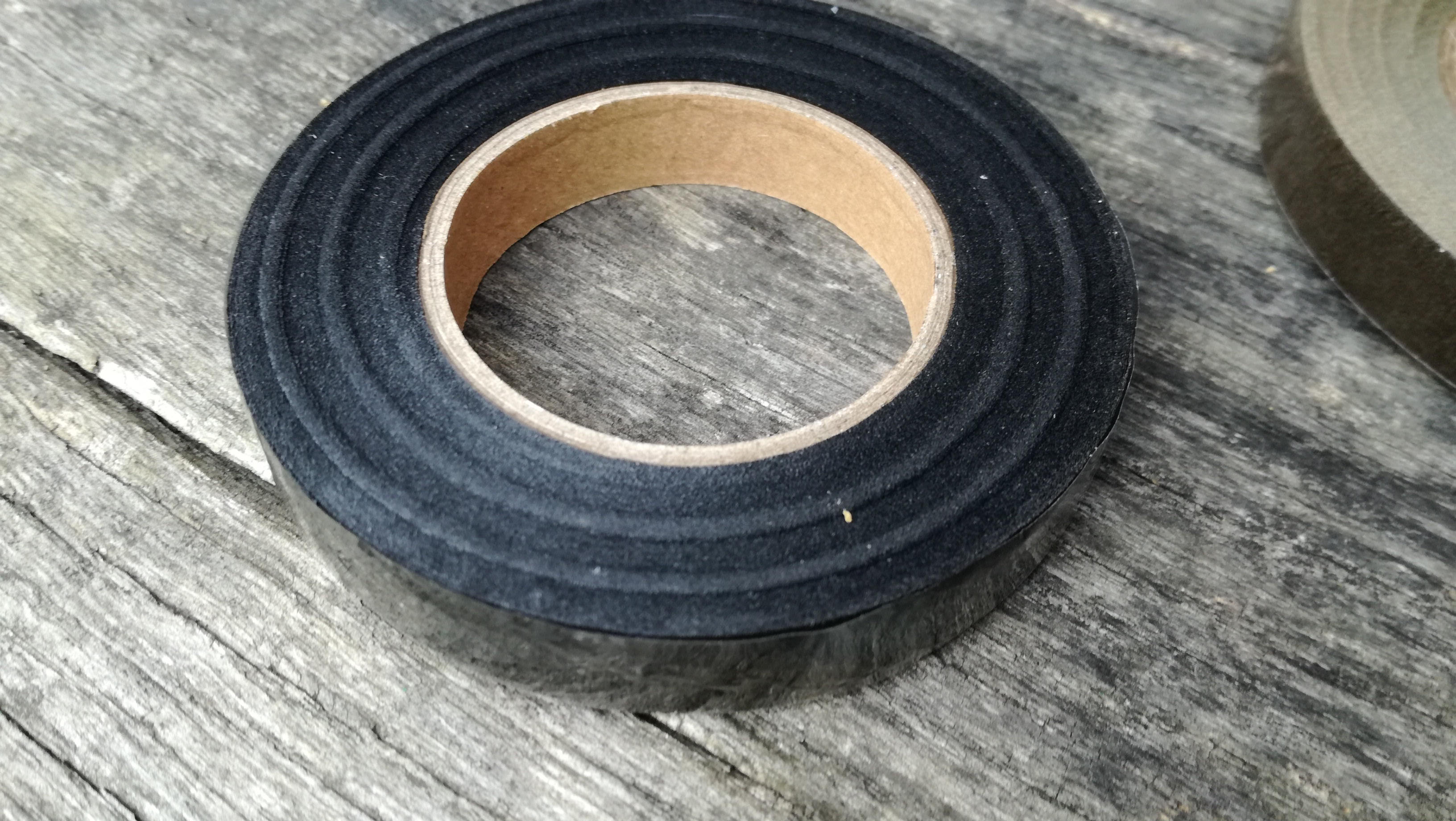 Floristická vázací páska barva a rozměr: černá 12mmx27 m