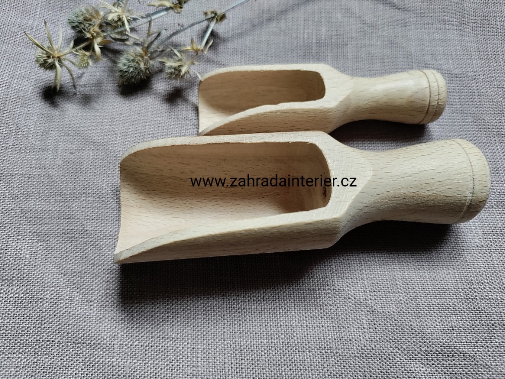 Dřevěná lopatka na sypké suroviny Velikost: délka 10,5 cm