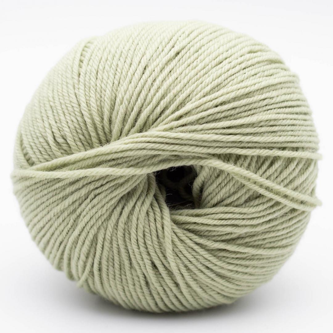 Příze vlněná Kremke Soul Wool BÉBÉ soft wash 50 g různé odstíny Barva: 06 PALE GREEN