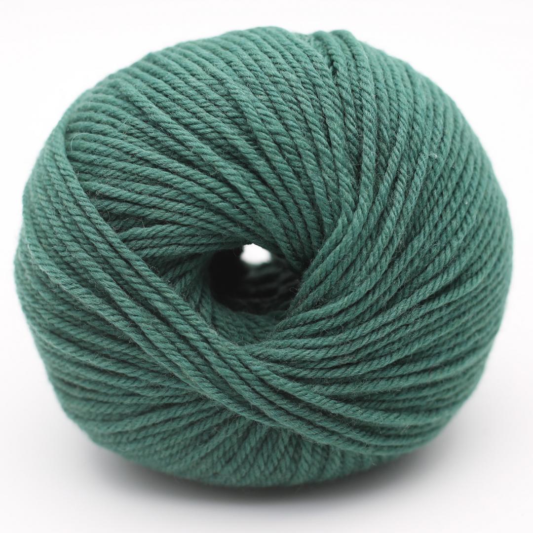 Příze The Merry Merino 110 GOTS vlna Kremke Soul Wool 50 g odstín: Fir Green