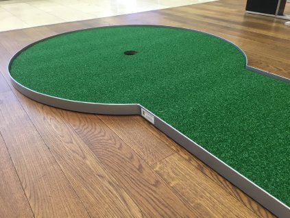 Zahradní minigolf