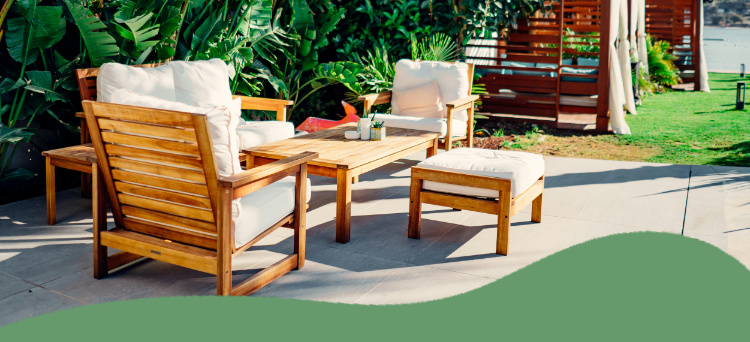 Čím ošetřit zahradní dřevěný nábytek?