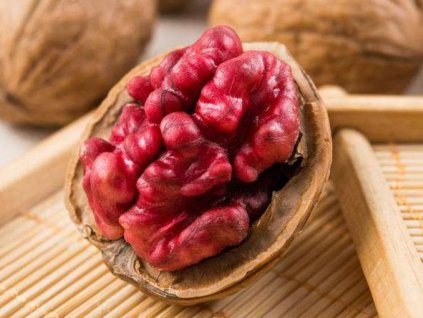 Ořešák královský 'Red Livermore'