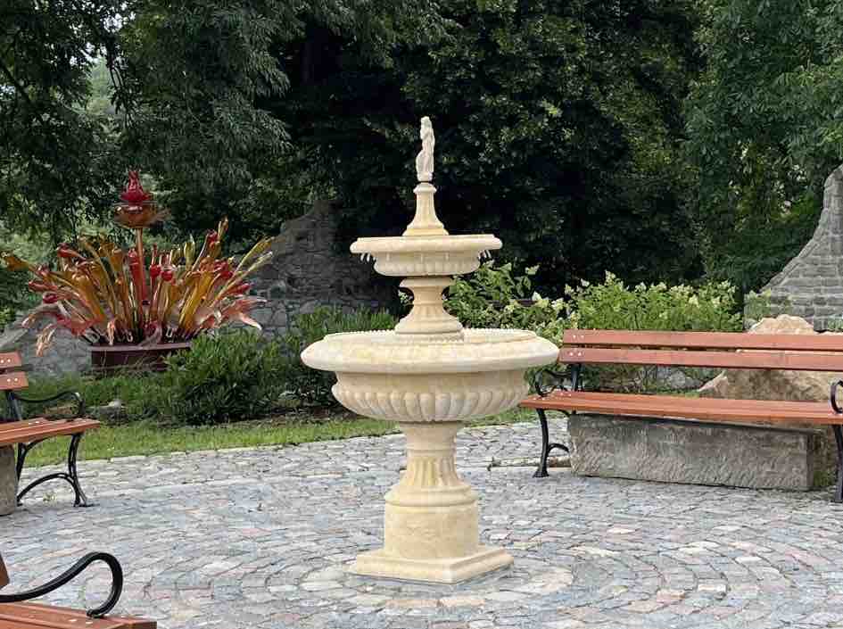 kamenne-fontany-kasny-zahradni-dekorace_m