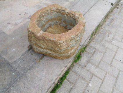 kamenné koryto z pískovce NATUR 40cm