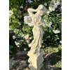 socha umely mramor muza rozkvetle zahrady okrovy 4z