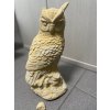 POŠKOZENÁ zahradní sochy zvířat, velká sova z pískovce, výška 38 cm, 10 kg