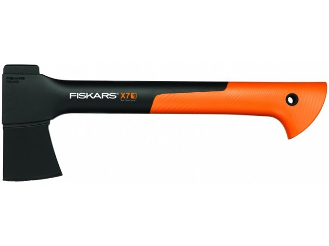 Sekera Fiskars X7 univerzální pro kempování