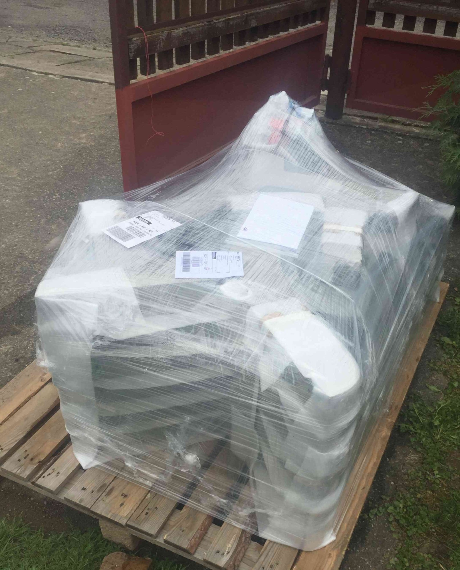 Kdy mi bude betonová lavička doručena?