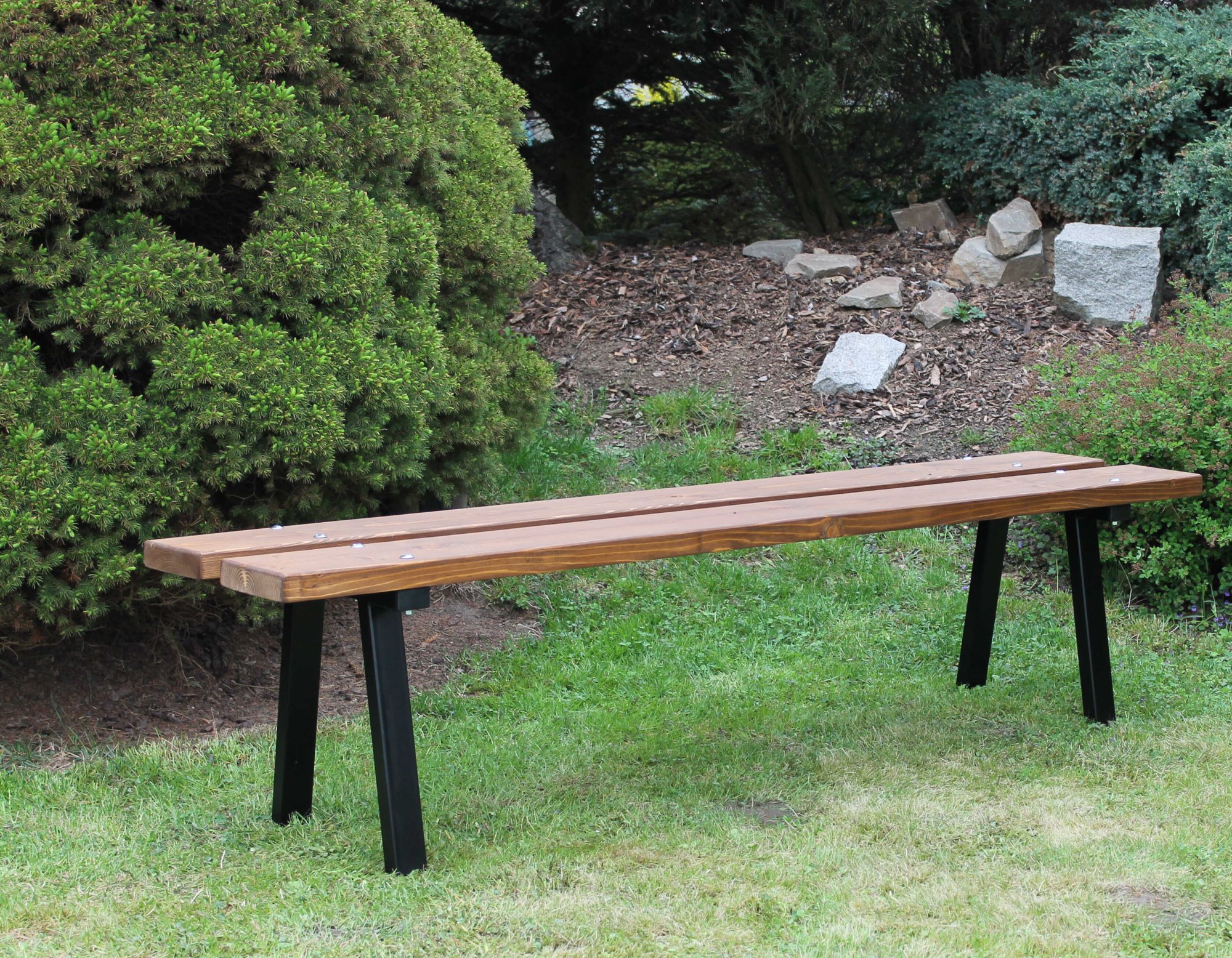 Kovová lavička Pekárek