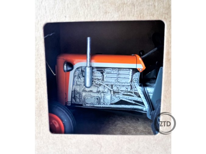 Kubota T 25 s valníkem