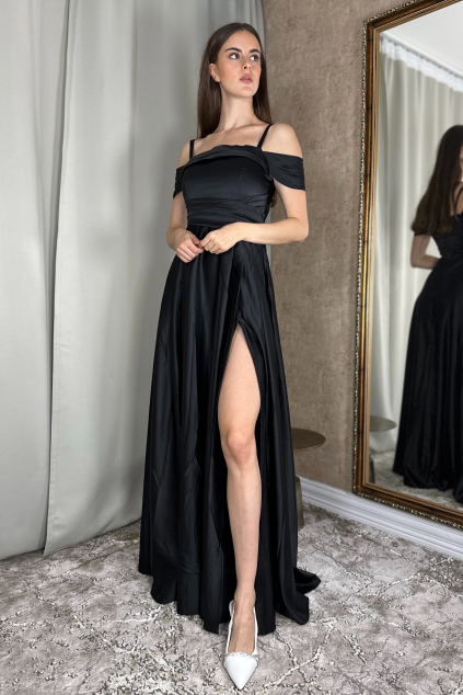 Čierne dlhé šaty s rozparkom