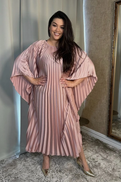 Bledoružové plisované maxi šaty