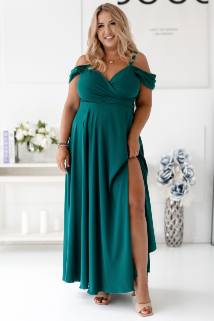 dlhé zelené plus size spoločenské šaty pre moletky s rozparkom