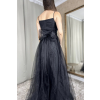 Čierne dlhé šaty s tylovou sukňou