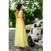 Žlté midi šaty s odhaleným chrbtom