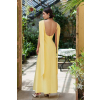 Žlté midi šaty s odhaleným chrbtom