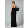 Čierne dlhé šaty na jedno rameno s balónovým rukávom