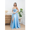 Bledomodré dlhé saténové spoločenské šaty s vreckami