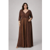 Trblietavé čokoládové spoločenské šaty pre moletky s rukávmi