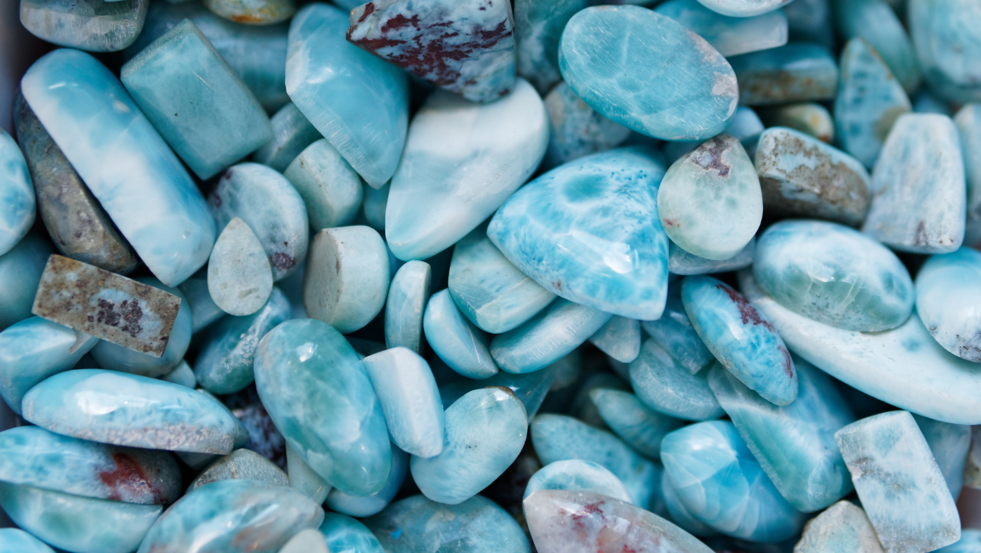 Larimar: modrý kámen z karibského ráje