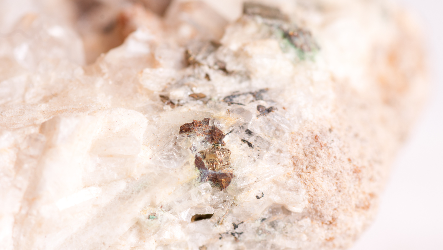 Danburit: dokáže vyčistit negativní energie