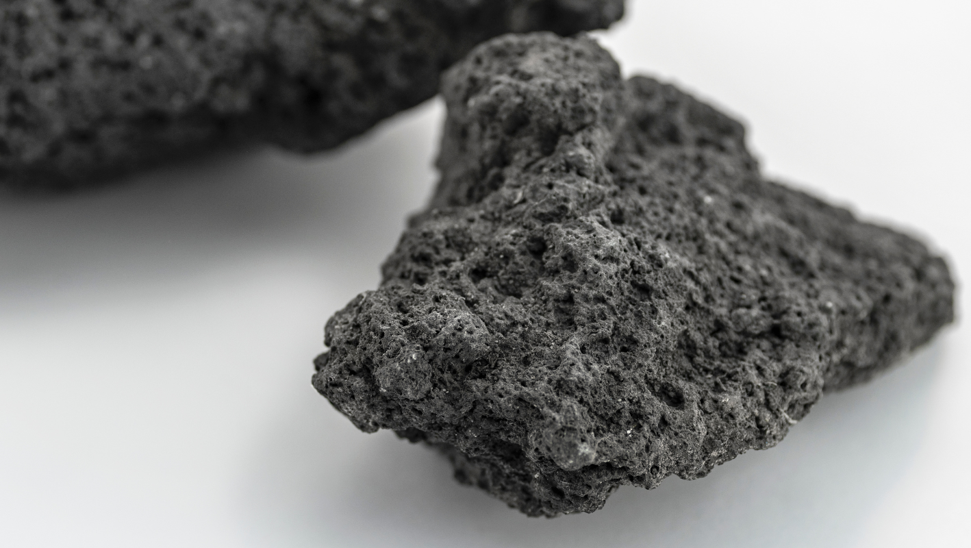 Láva černá a bílá: Tajemství, energie a mystika