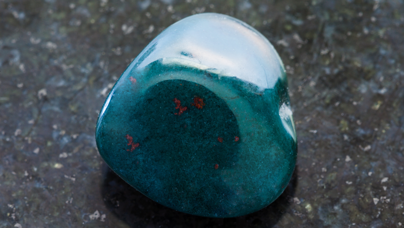 Heliotrop: uzemňující a ochranný kámen