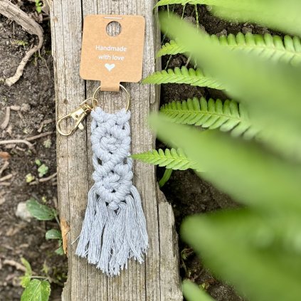 MACRAMÉ KLÍČENKA - světle šedá