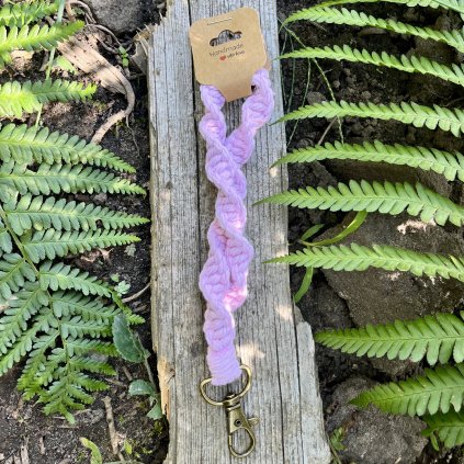 TOČENÁ MACRAMÉ KLÍČENKA - růžová