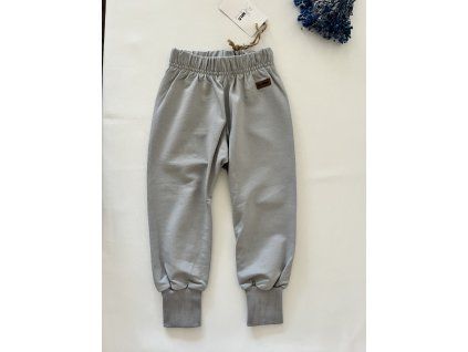 chlapcenske-sive-handmade-teplaky