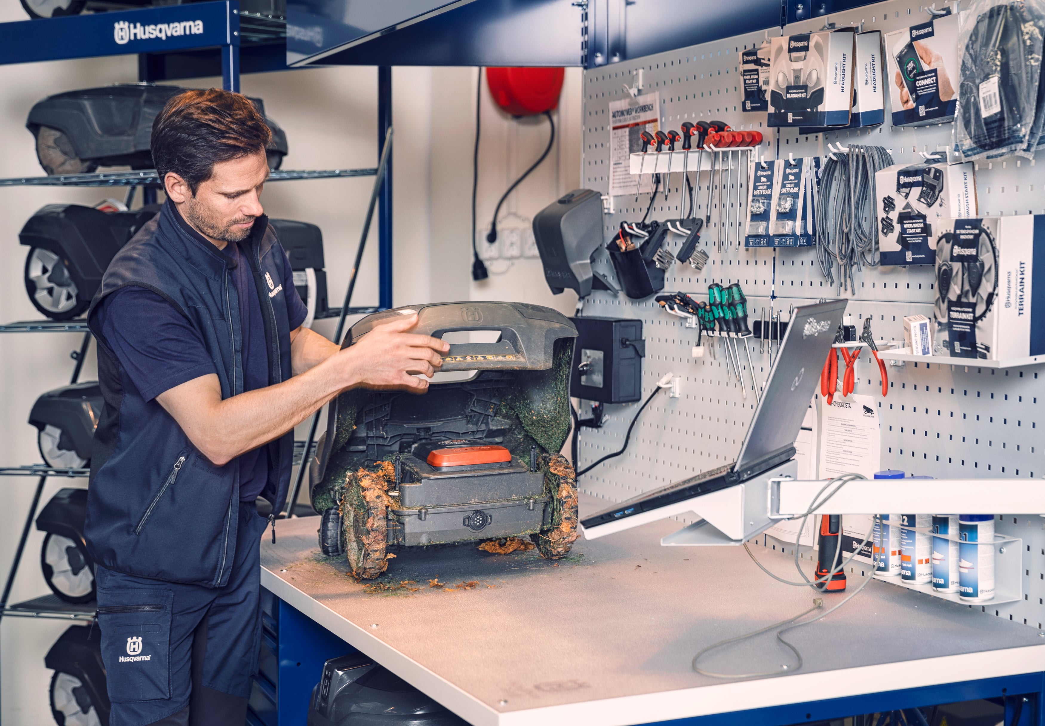 Zimný servis robotických kosačie Automower Husqvarna