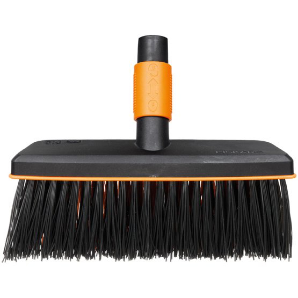 FISKARS Quikfit Metla univerzálna