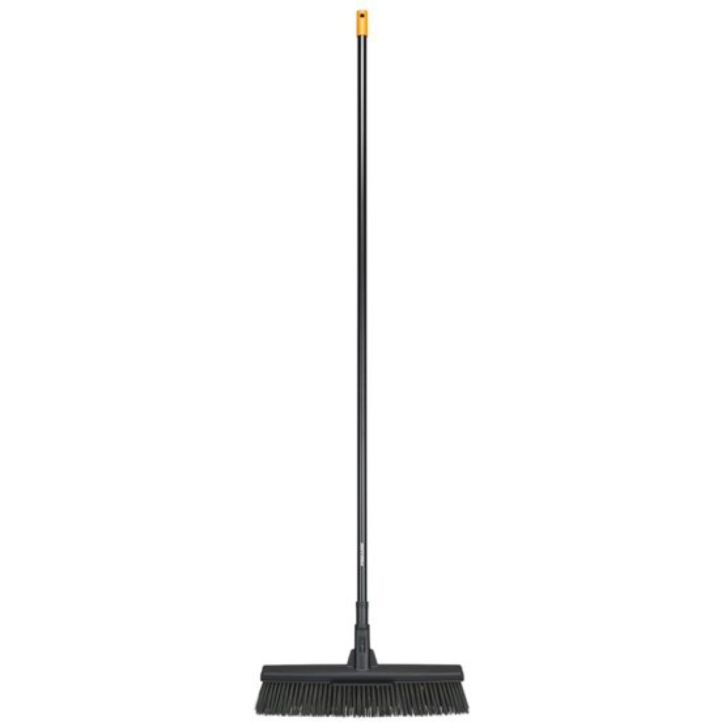 FISKARS Solid univerzálna metla L
