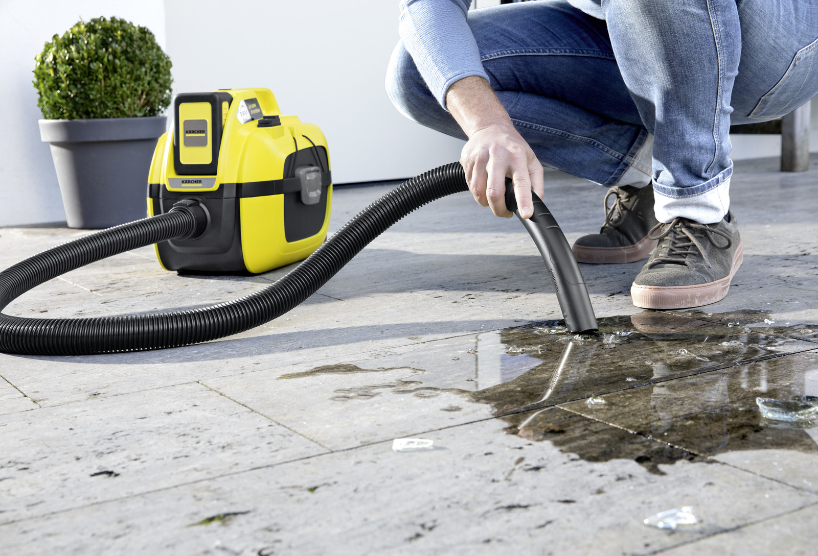 Karcher Kärcher Akumulátorový mokro suchý vysávač WD 1 Compact Battery Set