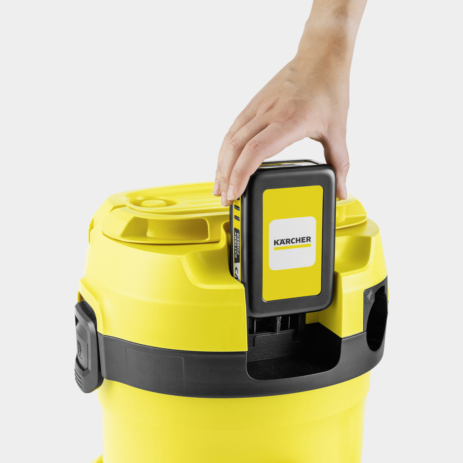Karcher Kärcher Akumulátorový mokro suchý vysávač WD 2-18 V-12/18