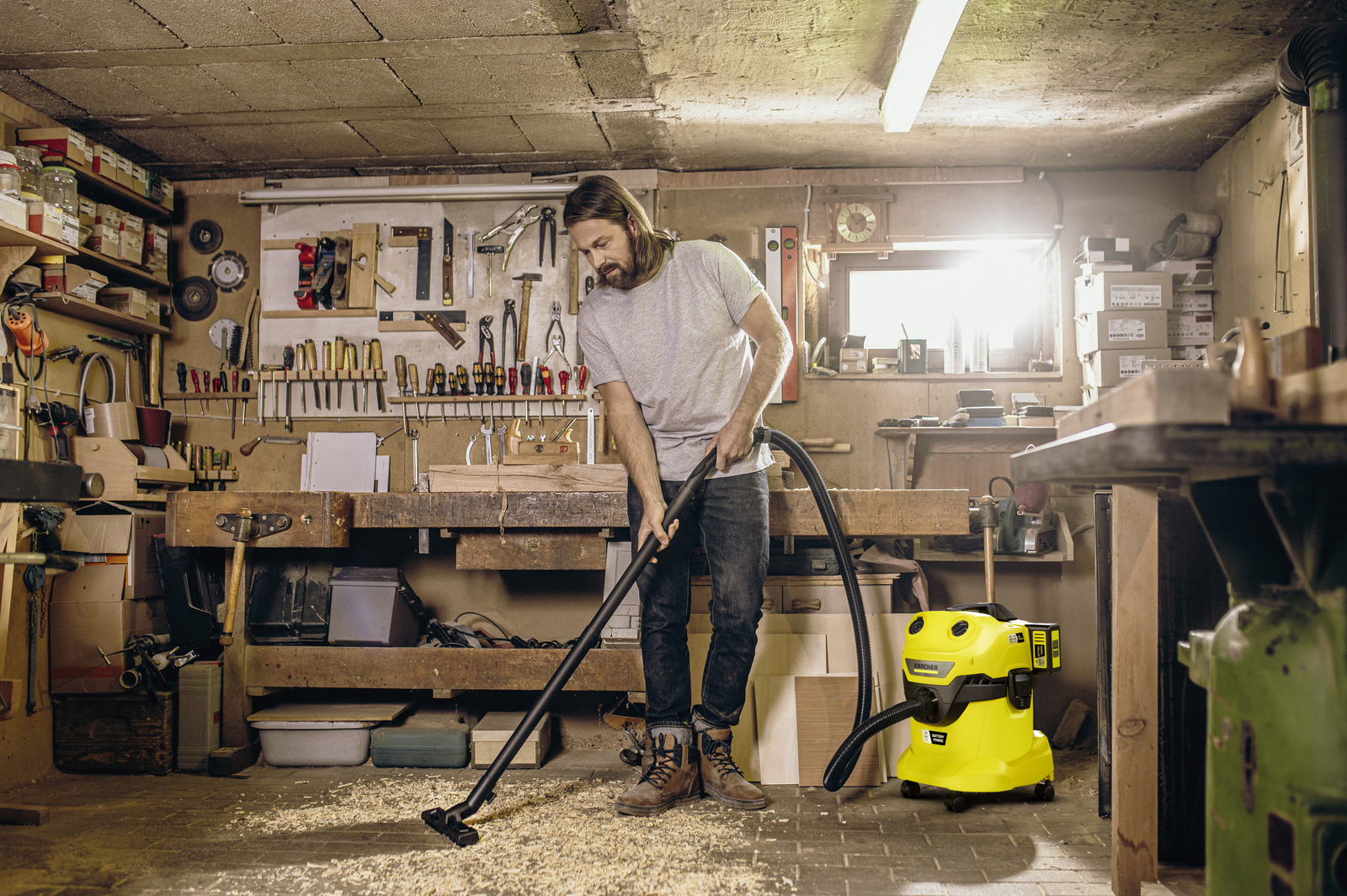 Karcher Kärcher Akumulátorový mokro-suchý vysávač WD 4-18 V-20/22 Dual Battery Set