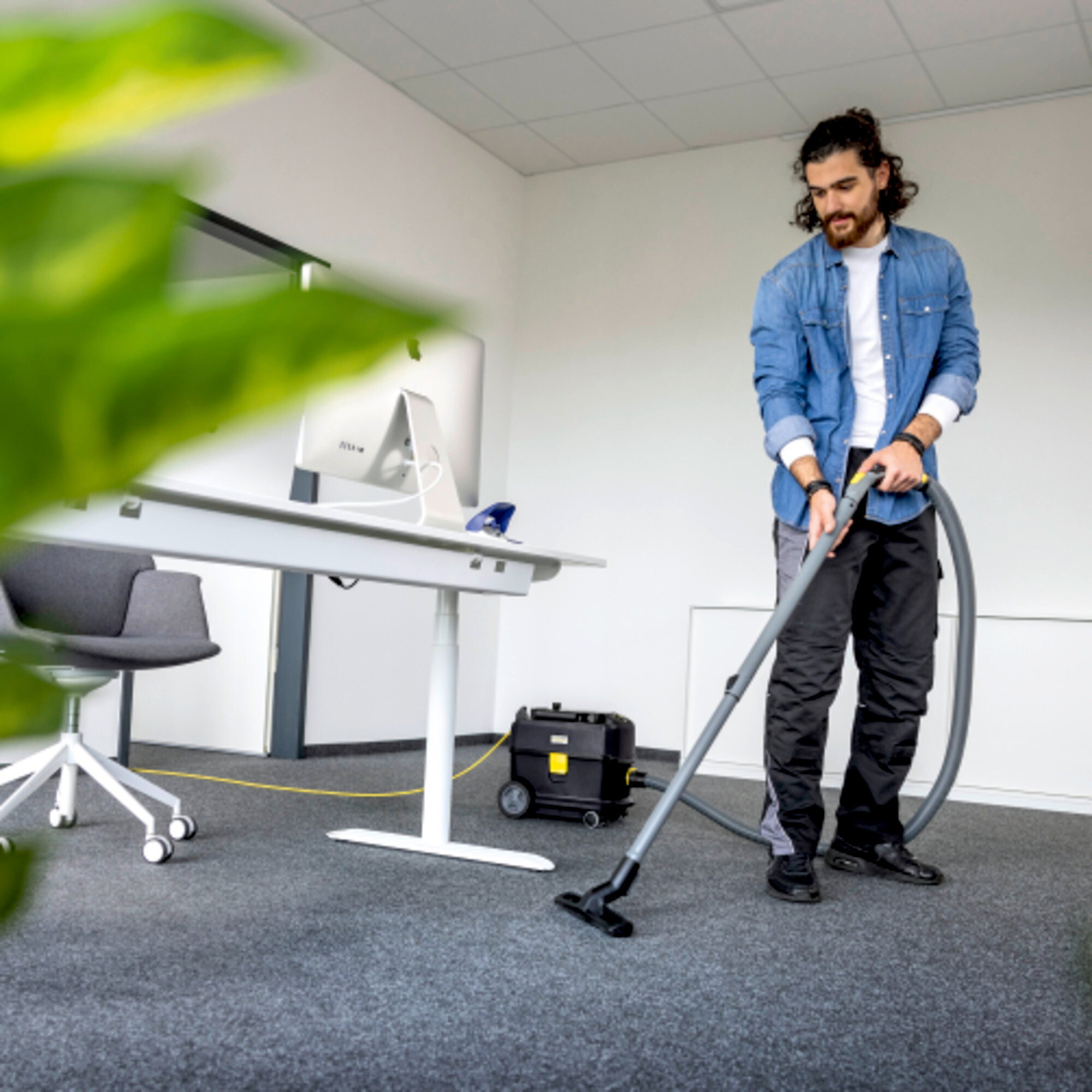 Karcher Kärcher Suchý vysávač T 10/1 Adv HEPA Go!Further