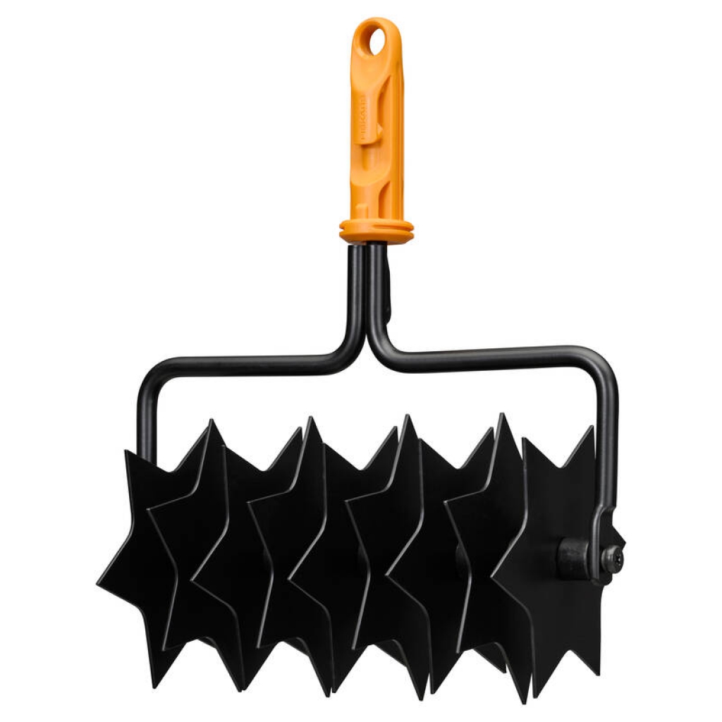 FISKARS OneClick prevzdušňovač trávnika