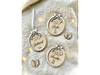 Dřevěná ozdoba - moje první Vánoce